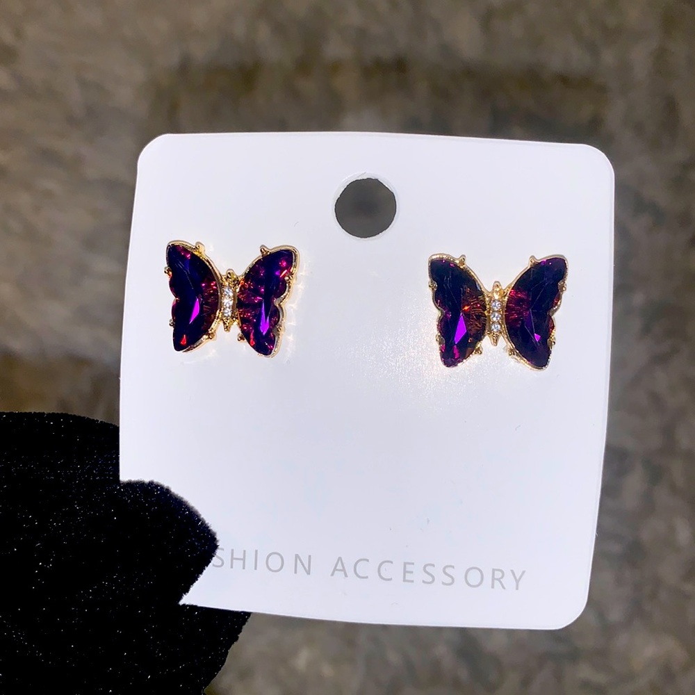 Butterfly stud earrings beautiful purple & gold.